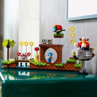 LEGO&reg; 21331 Ideas Sonic the Hedgehog - Green Hill Zone
