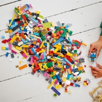 LEGO&reg; 11021 Classic 90 Jahre Spielspa&szlig;